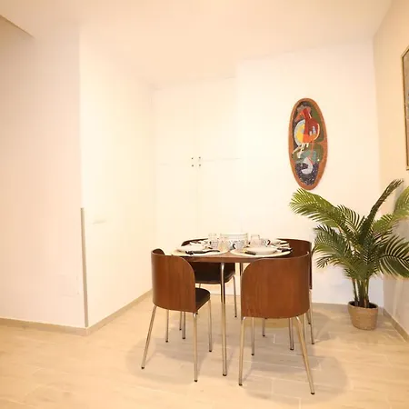 Unique Luxury Apartment And Rooms-2